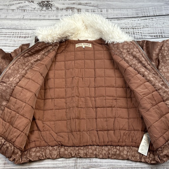 NWT Free People Puffer Jacket Crafted Floral Faux Fur Collar Bomber Sz Large - Picture 9 of 12
